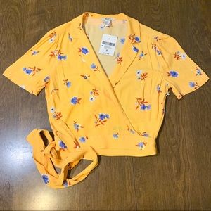 🌸 NWT Forever 21 Floral Top